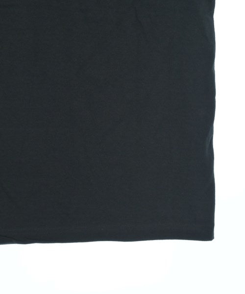 REBELLE DE LUXE เสื้อยืด/เสื้อท็อปส์