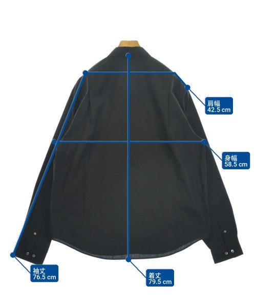 vowels เสื้อลำลอง