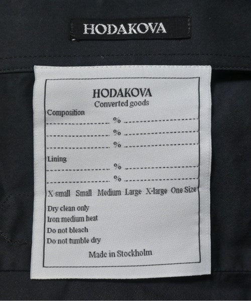 HODAKOVA เสื้อสตรี