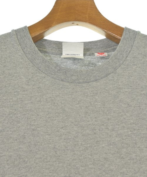 COTTON RESEARCH CLUB เสื้อยืด/เสื้อท็อปส์
