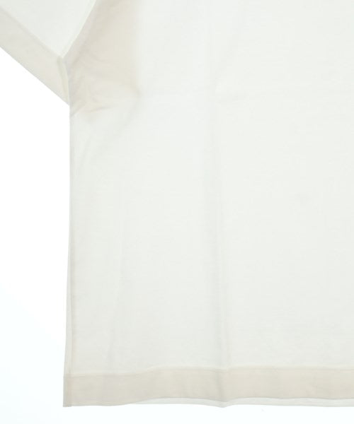 AKAD เสื้อยืด/เสื้อท็อปส์