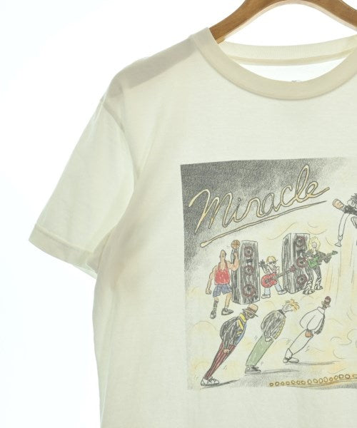 INTERVIEWER IN THE PARK เสื้อยืด/เสื้อท็อปส์