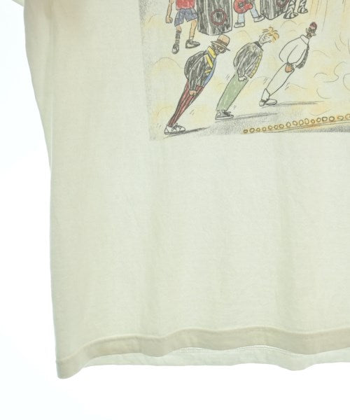 INTERVIEWER IN THE PARK เสื้อยืด/เสื้อท็อปส์