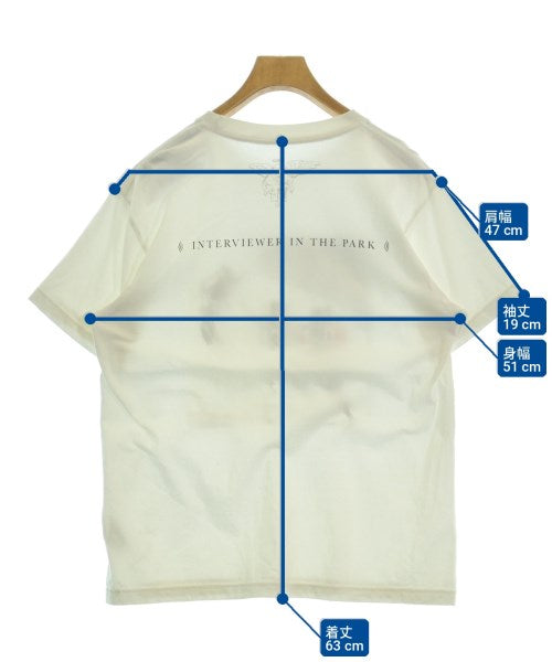 INTERVIEWER IN THE PARK เสื้อยืด/เสื้อท็อปส์