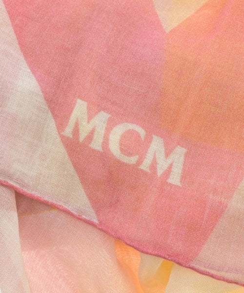 MCM ผ้าคลุมไหล่
