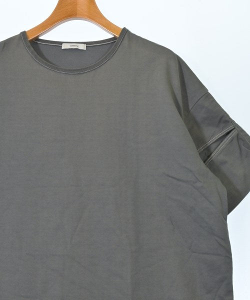 FEMMENT เสื้อยืด/เสื้อท็อปส์