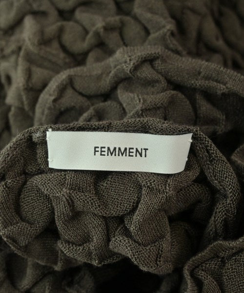 FEMMENT เสื้อยืด/เสื้อท็อปส์