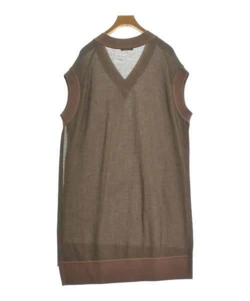 FEMMENT เสื้อกั๊ก