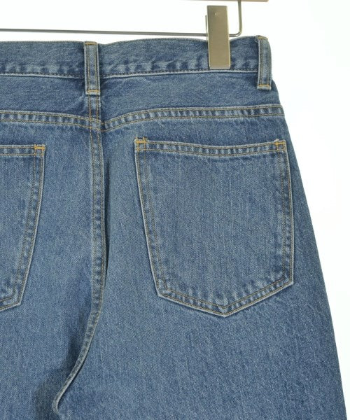 holiday ยีนส์