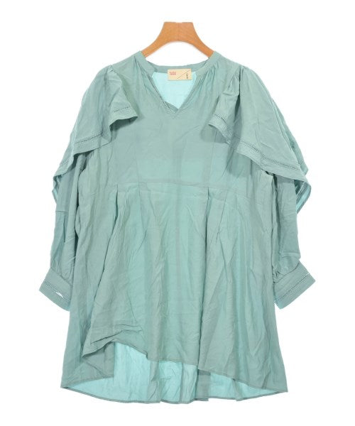 LB.03 Section เสื้อสตรี