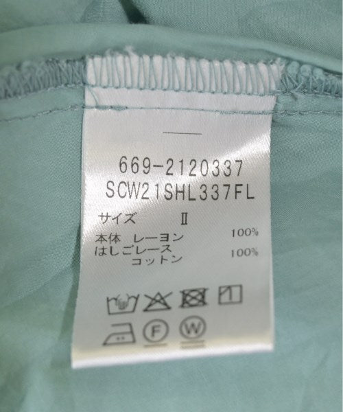 LB.03 Section เสื้อสตรี