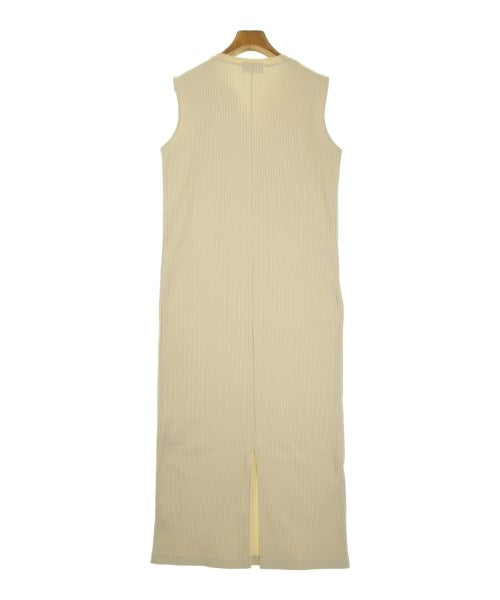 LB.03 Section ชุดเดรส