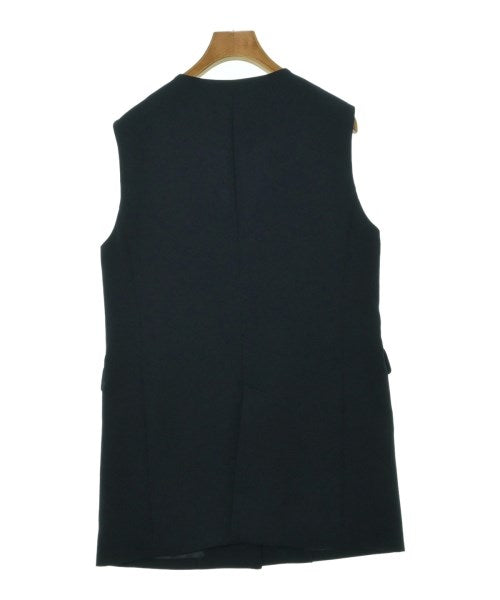 LB.03 Section เสื้อกั๊ก