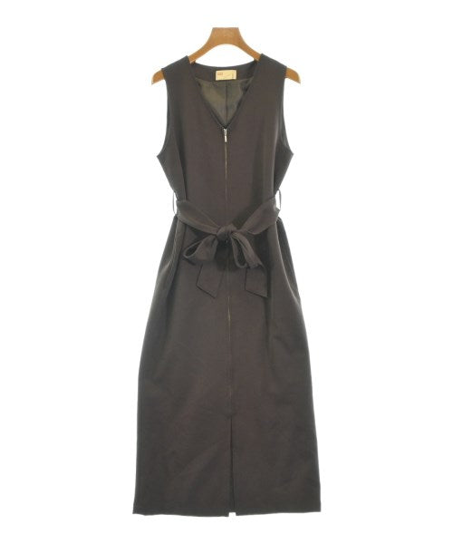 LB.04 ชุดเดรส