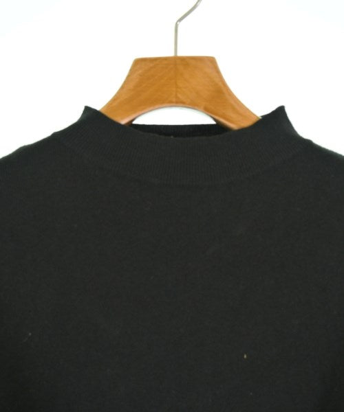 LB.04 เสื้อกันหนาว