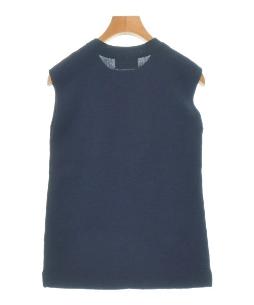 LB.04 เสื้อกันหนาว