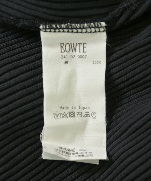 BOWTE เสื้อยืด/เสื้อท็อปส์